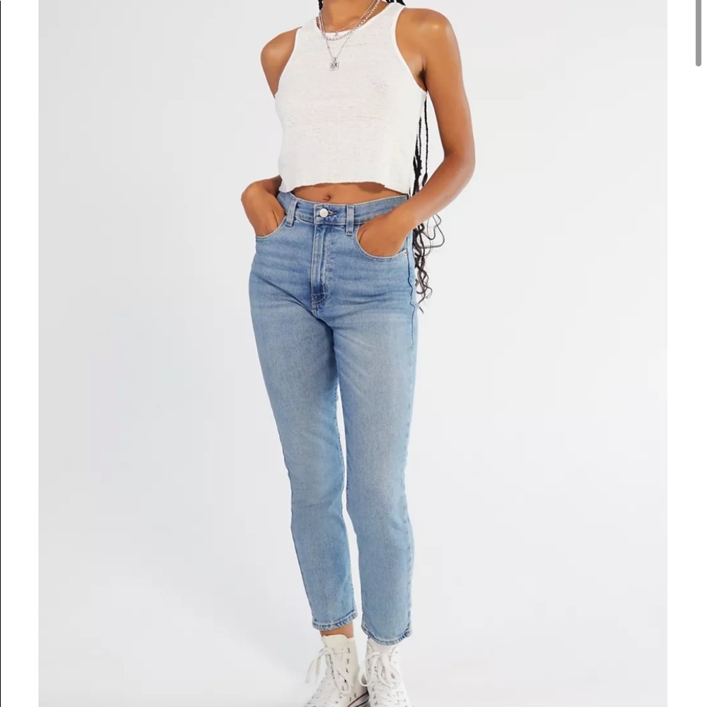 Urban Outfitters BDG girlfriend high- rise cropped jeans